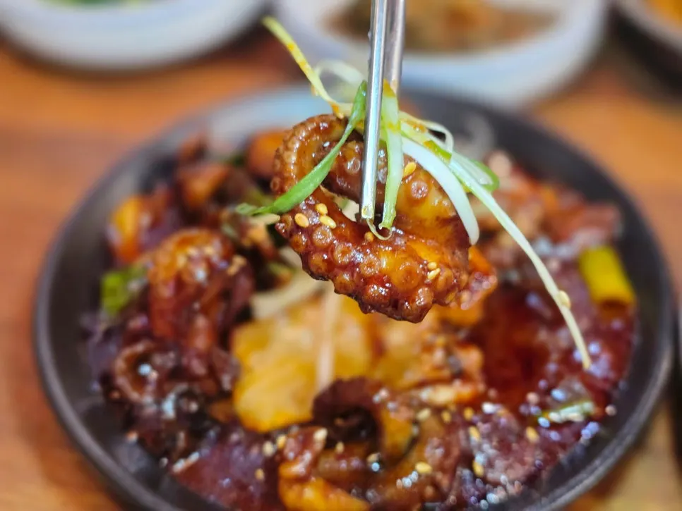 Chewy octopus evenly coated in sauce
