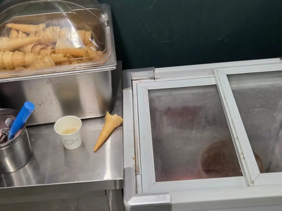 셀프로 먹는 후식 아이스크림