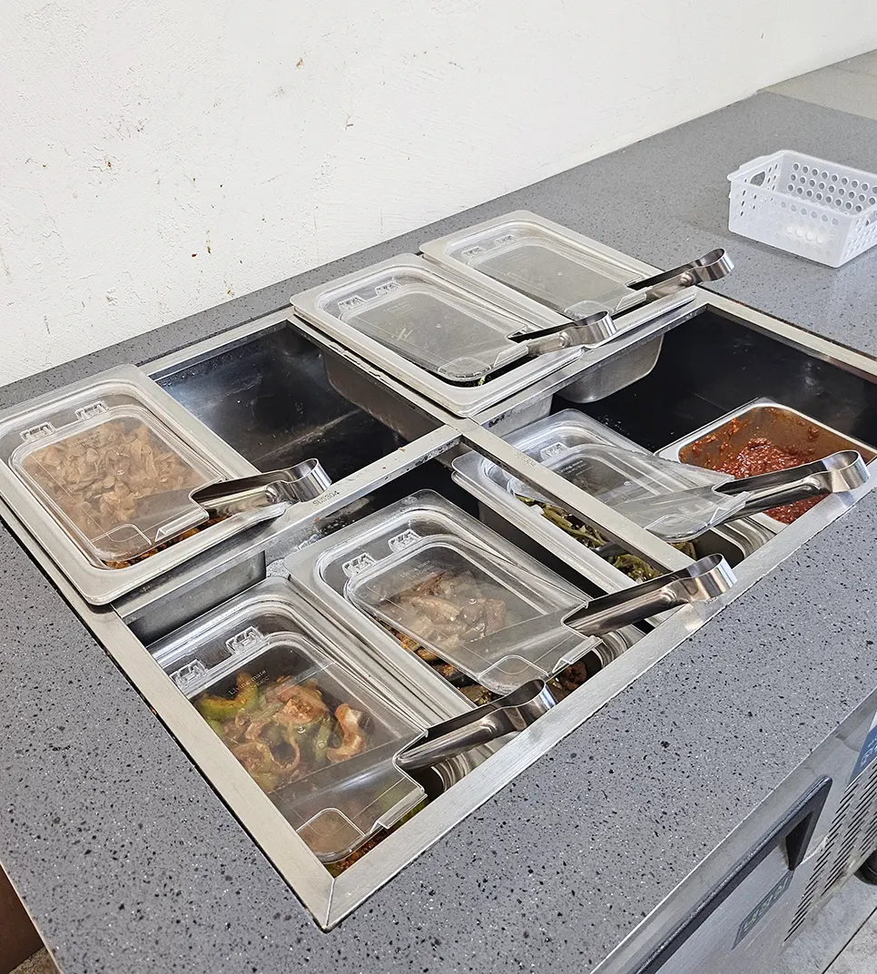 Self-serve wrap vegetable bar