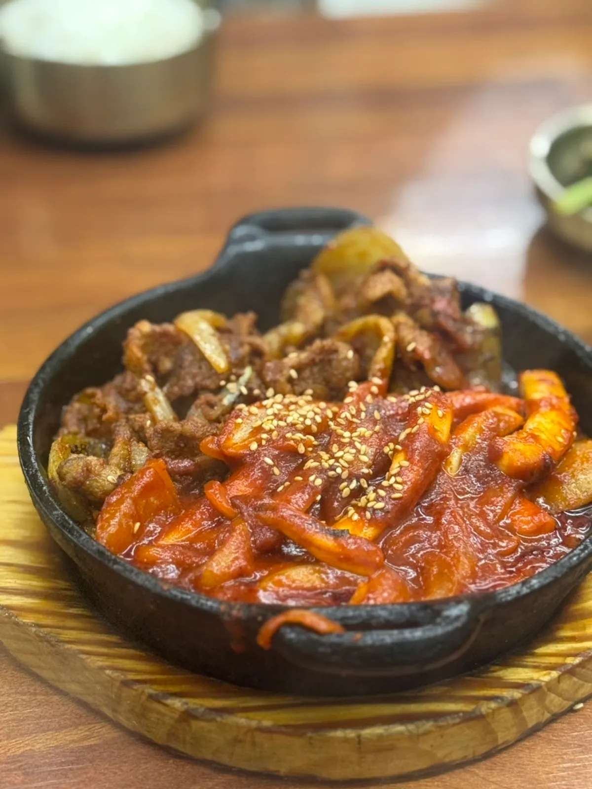 불맛 나는 제육볶음 한 접시