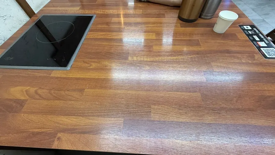 A 4-person table at Deulkkot Ssambap