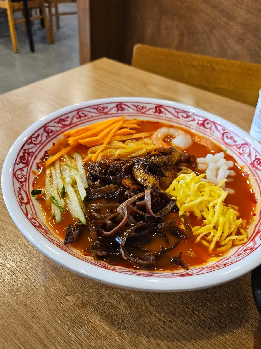 A bowl of the summer-only cold jjamppong