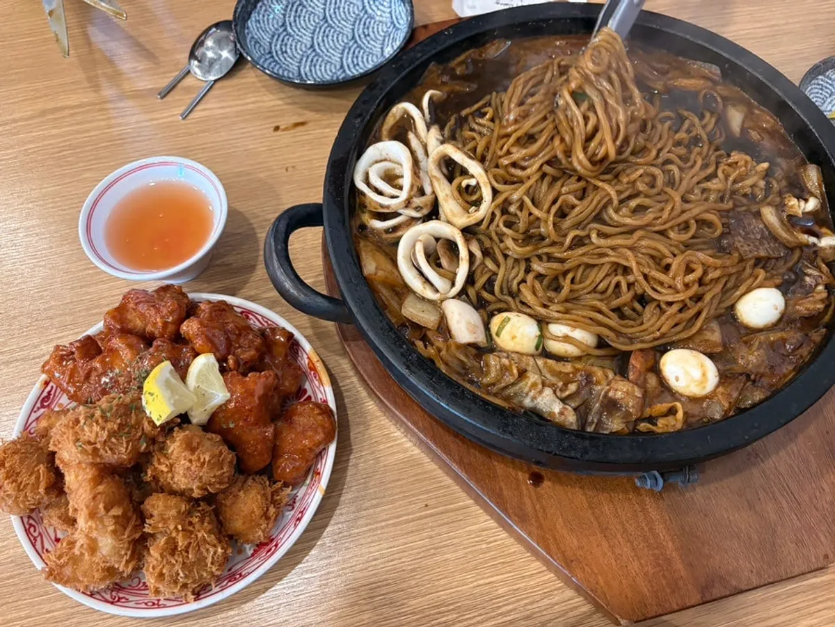 돌판석짬뽕 파주심학산점 돌판 짜장 상차림