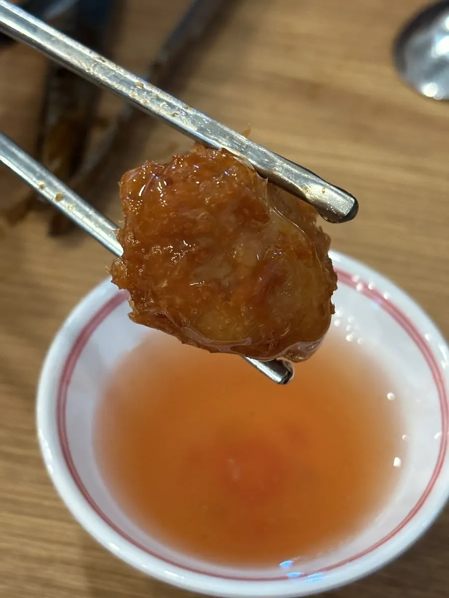 동글동글한 등심 탕수육 클로즈업