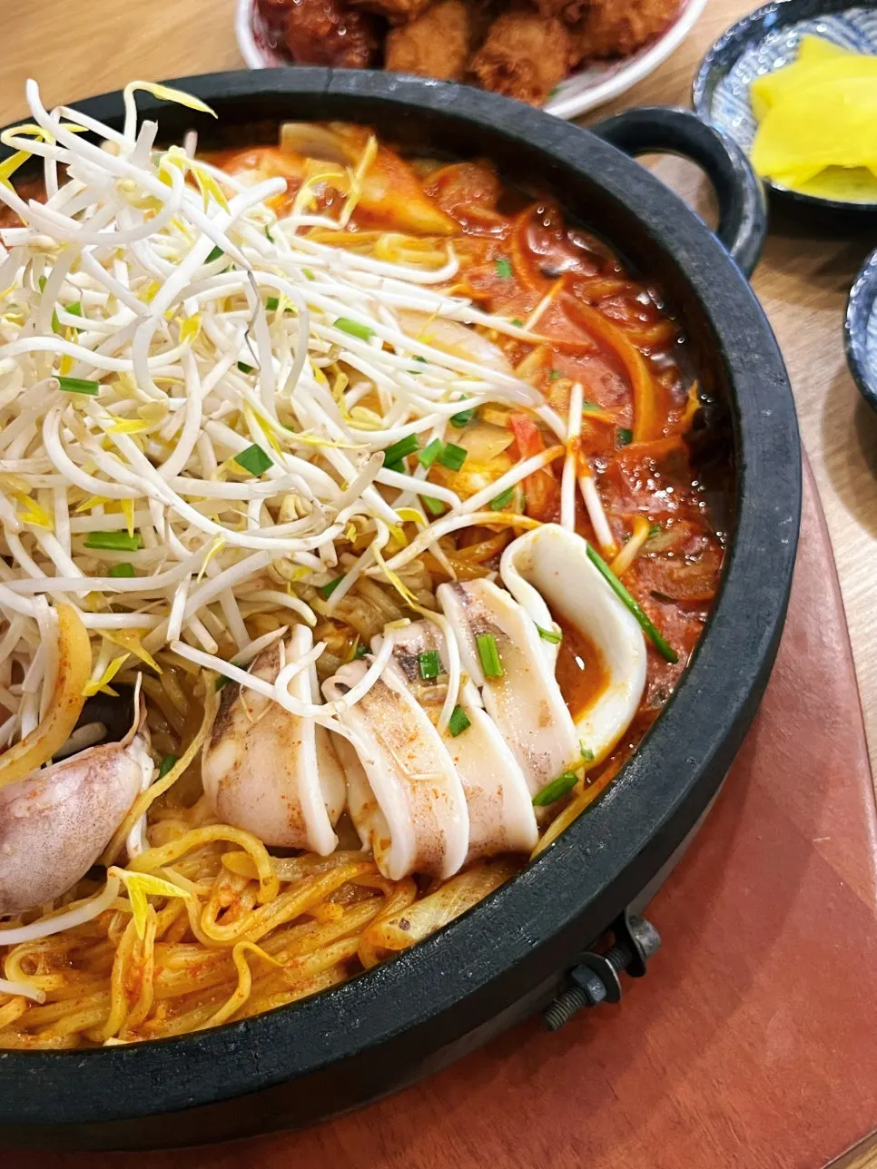 돌짬뽕에 추가한 통오징어