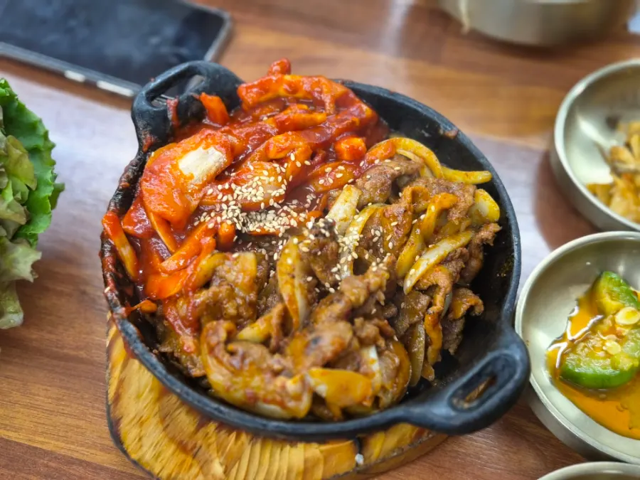 Sticky stone-pot rice