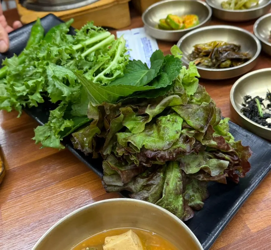 Side dishes displayed at the self-serve bar