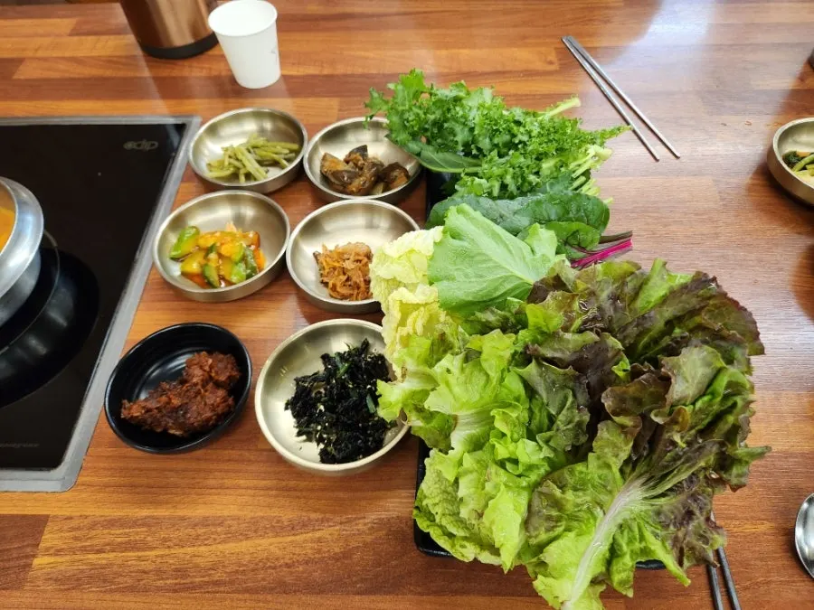 식사 전에 나온 따뜻한 호박죽