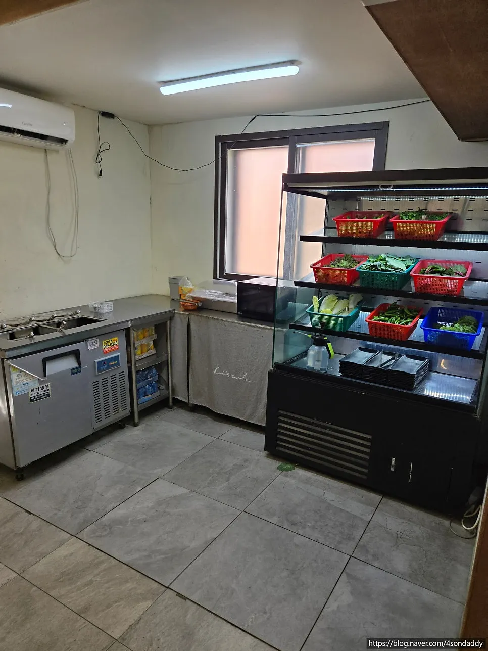A plate of fresh wrap vegetables taken self-serve