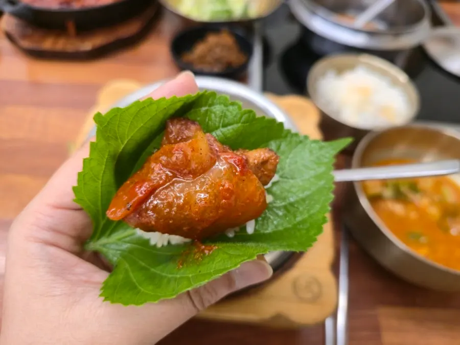 Fresh ssam vegetables wrapped around pork