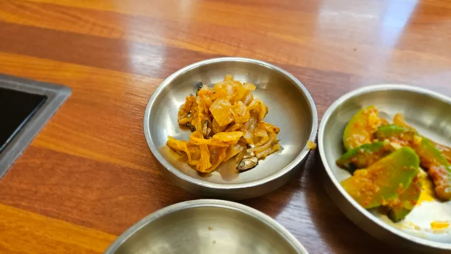 Doenjang jjigae and side dishes at Deulkkot Ssambap