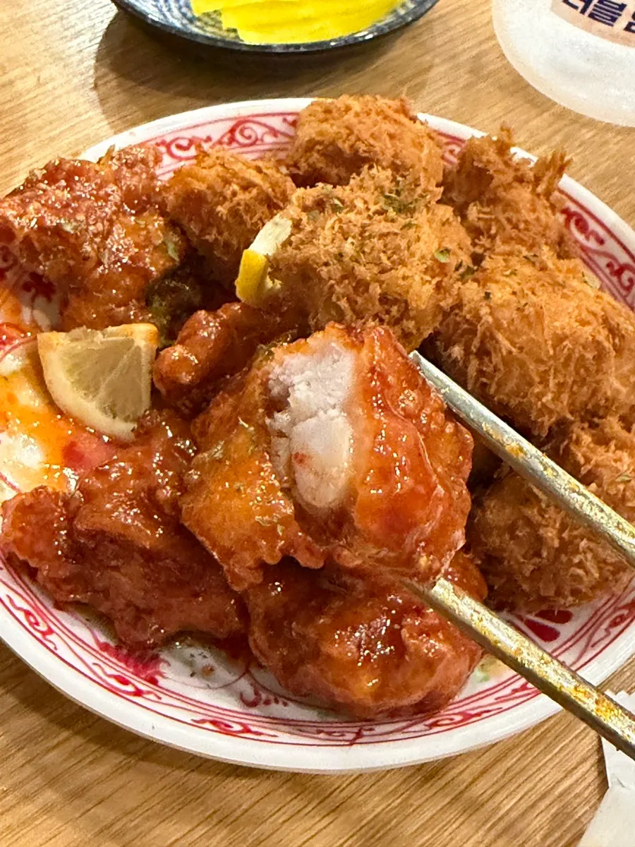 Pork cutlet and fried chicken combination