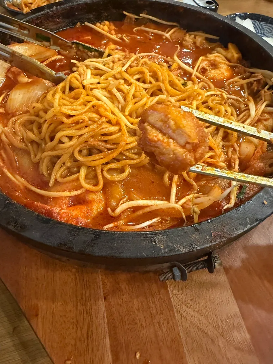 Pork cutlet dipped in jjamppong broth
