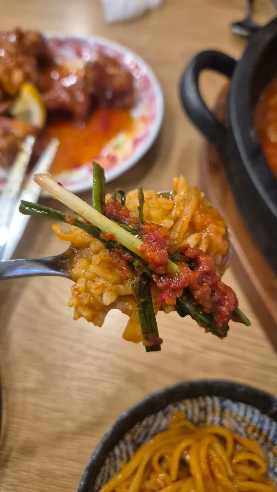 짬뽕과 함께 곁들인 파김치