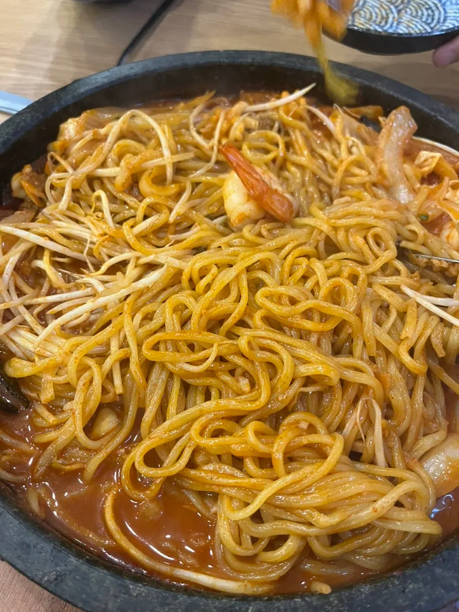 맵기 1단계 돌판석짬뽕 한 숟갈