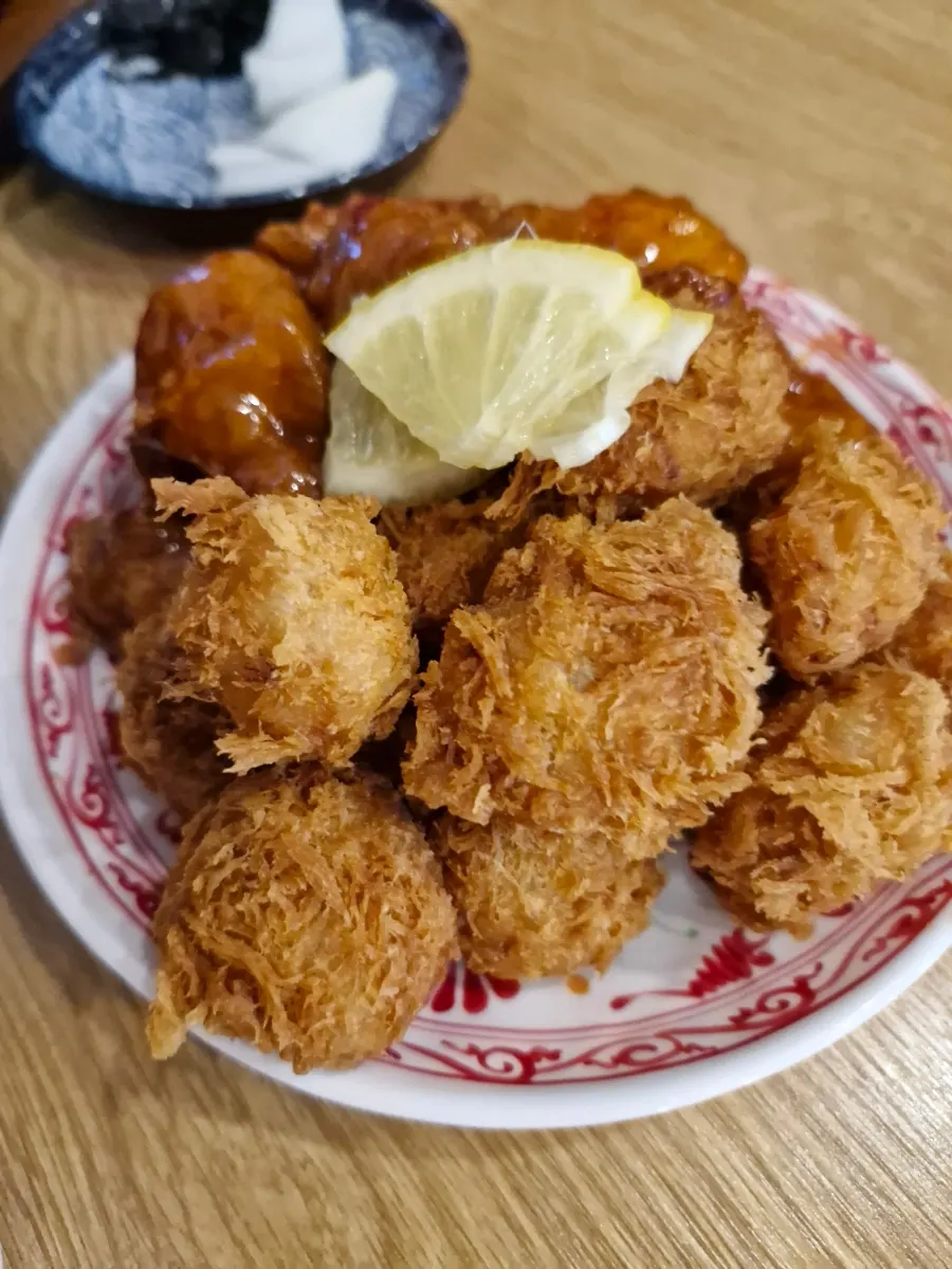 White jjamppong with the added whole squid