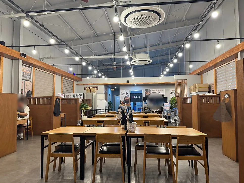 Restaurant interior with partitioned seating