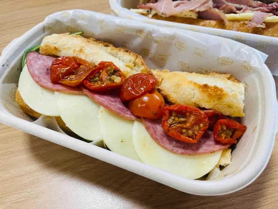 썬드라이 토마토 샌드위치 포장 모습