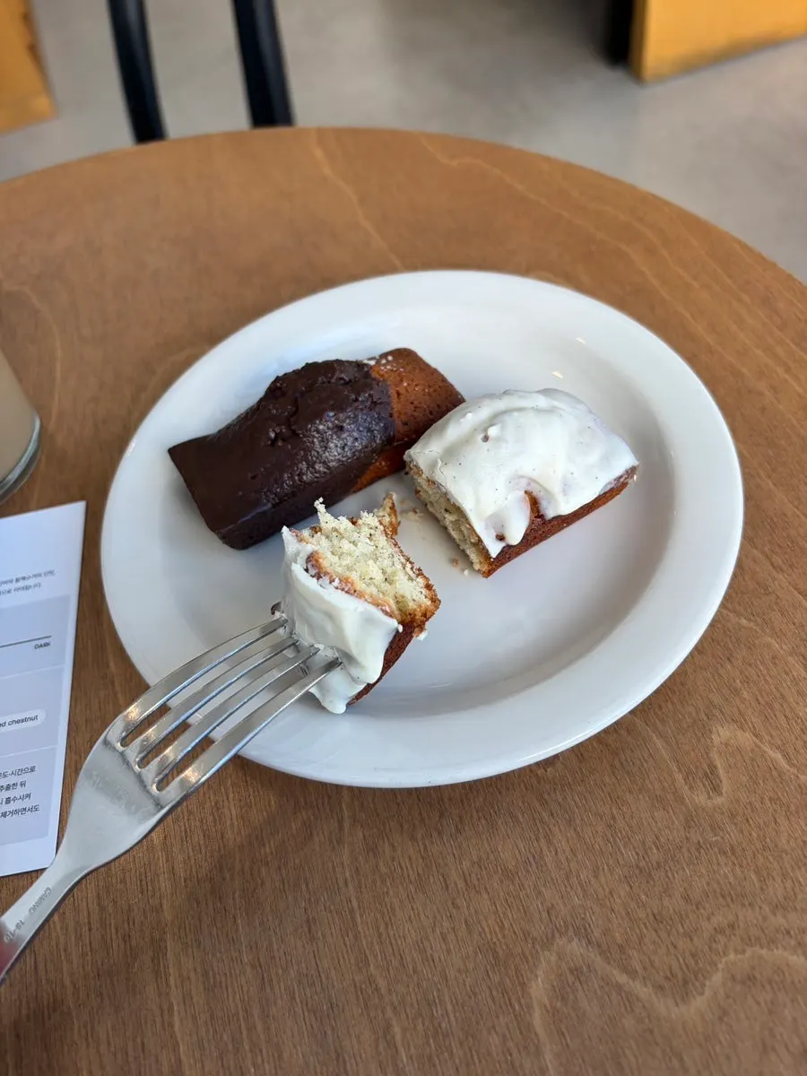 Salt choco financier coated with cream
