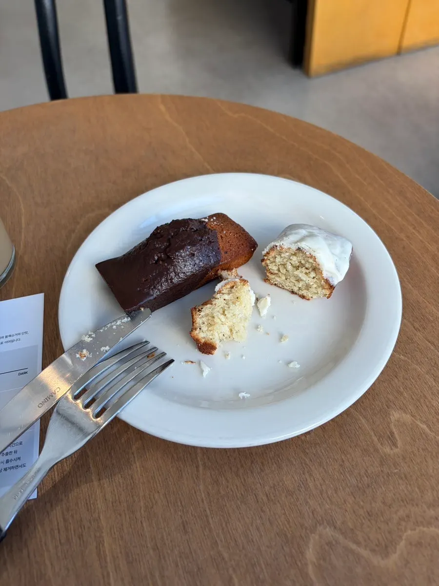 Cross-section of vanilla macadamia financier