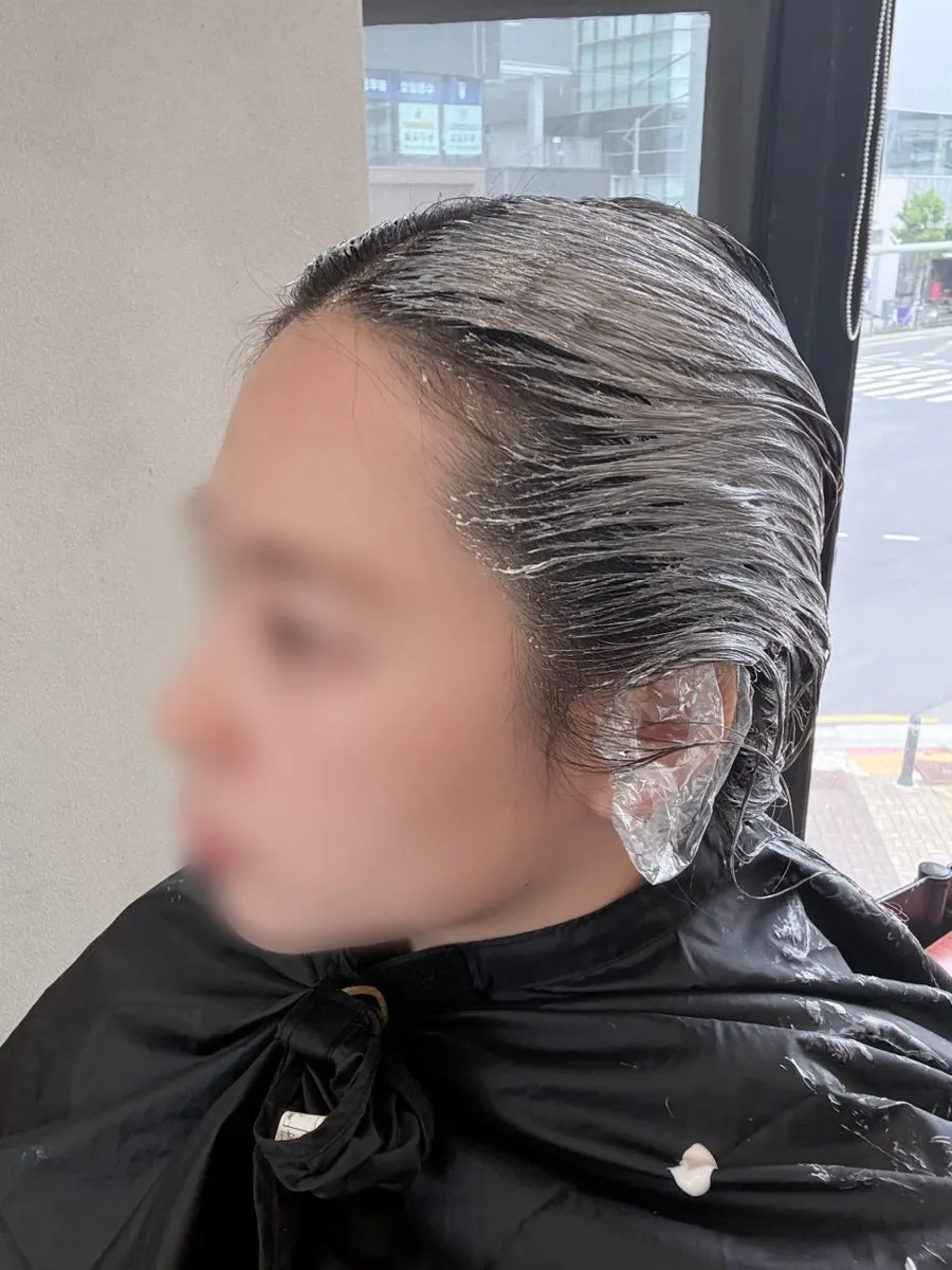 염색 컬러 상태를 확인하는 중간 과정