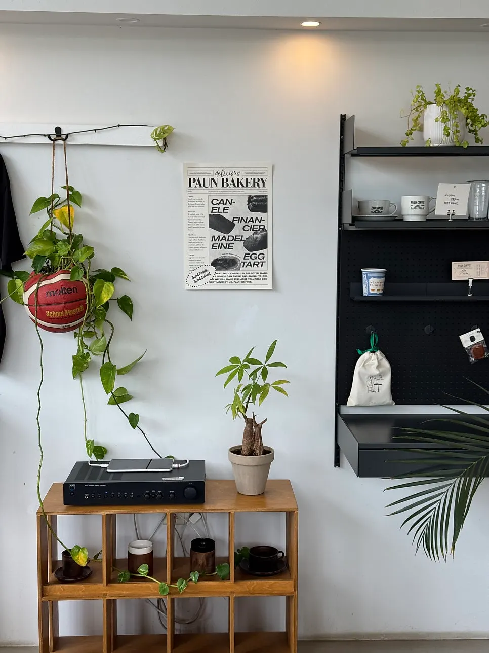 Aesthetic interior at Pound Coffee Unjeong Main Branch