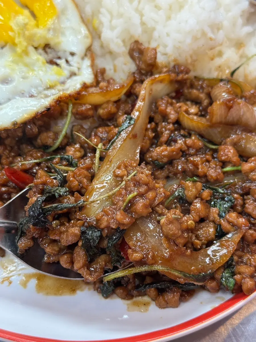 Basil-scented minced pork pad kra pao moo sap