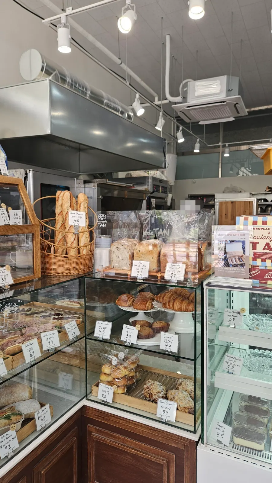 Bakery space with an open kitchen