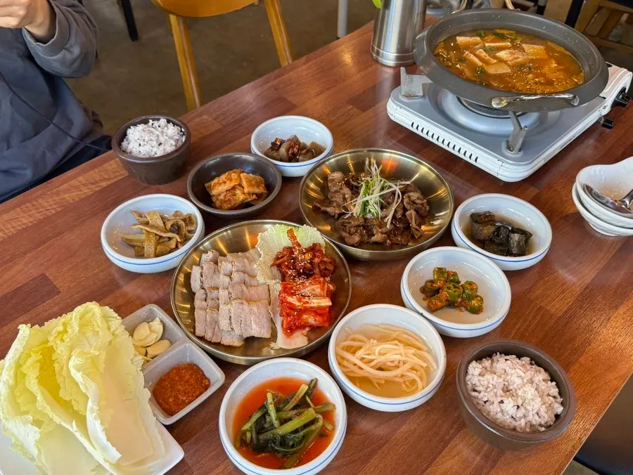 엄마의뚝심 기본 찬 한 상 구성