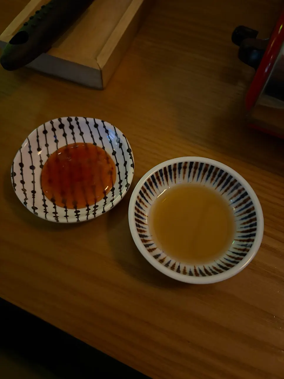 예쁜 그릇에 담긴 스끼야끼 플레이팅