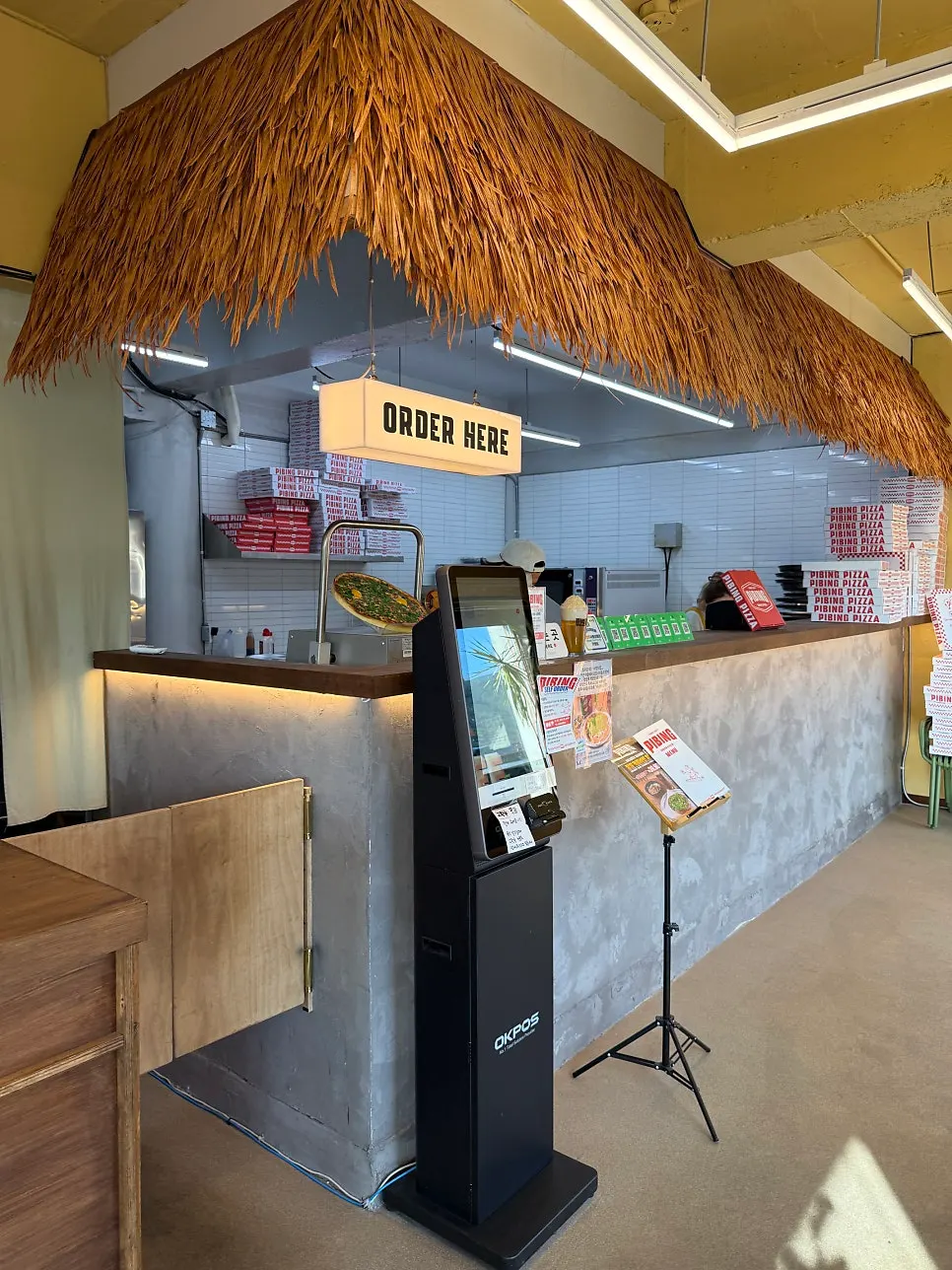 Pibing's surf-concept interior