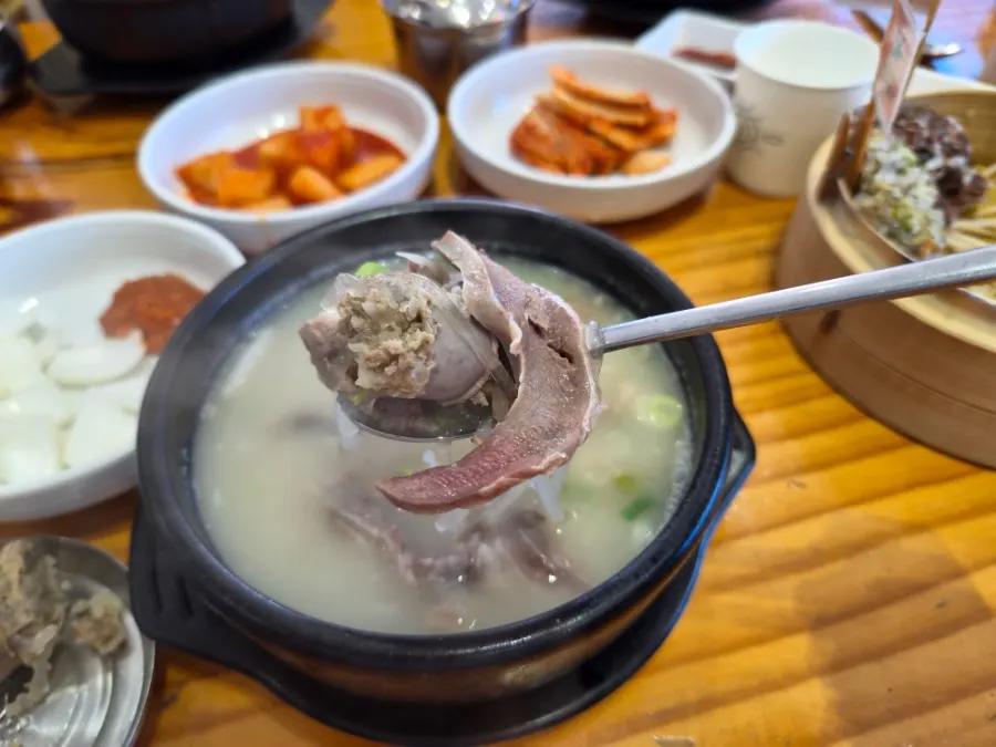 Clear, rich sundae-guk broth