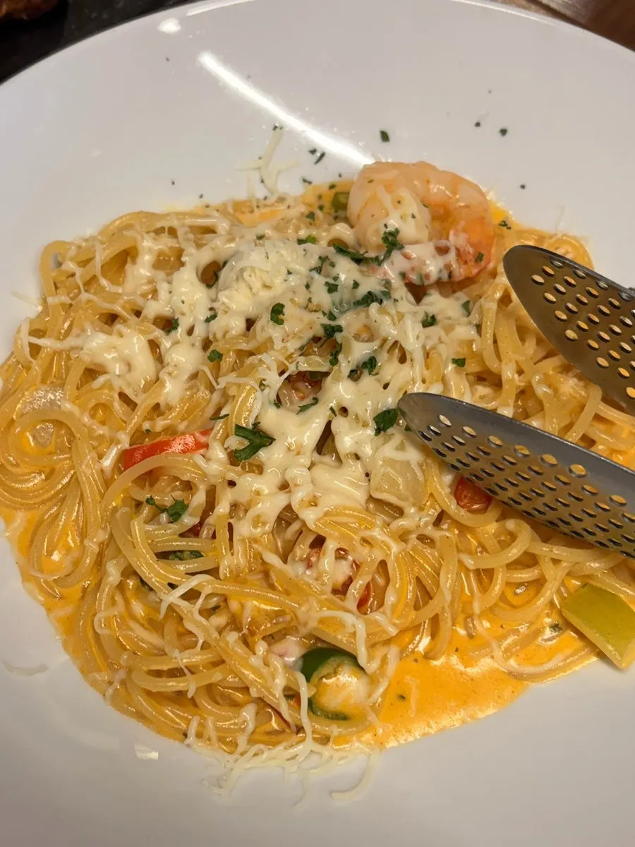 Shrimp cream pasta with rich sauce
