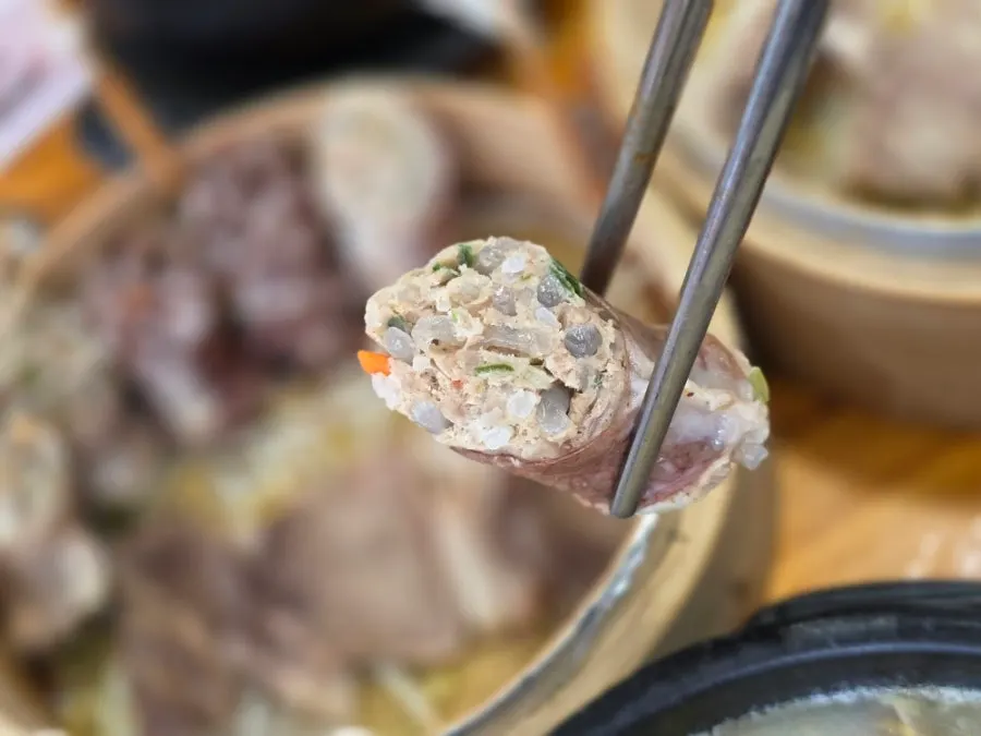 한돈으로 만든 피순대