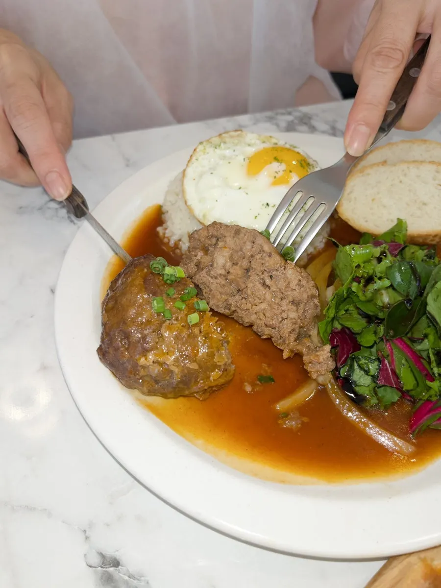 Cross-section of the handmade hamburg steak