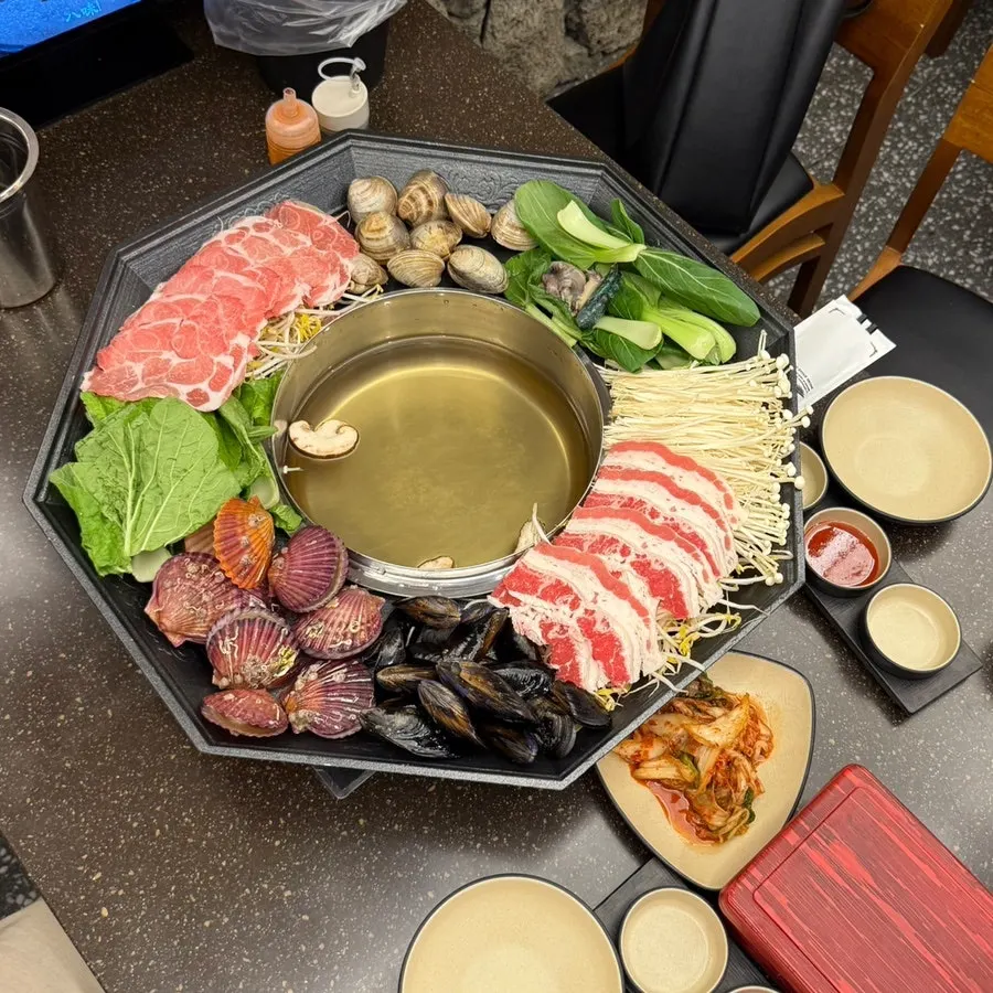 Main image of Palmi Jogae Kalguksu in Mullae