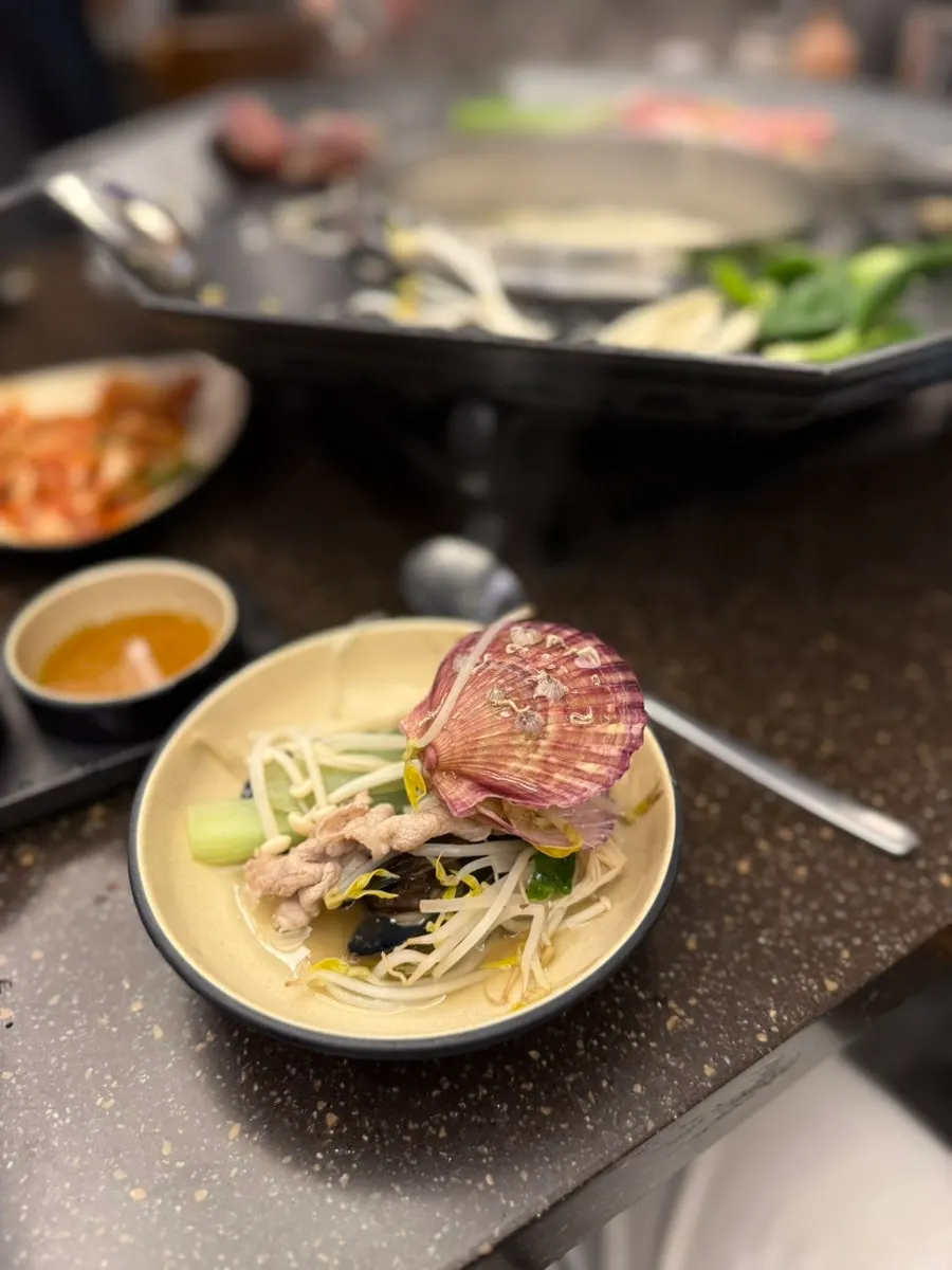 Shabu-shabu beef with soy sauce