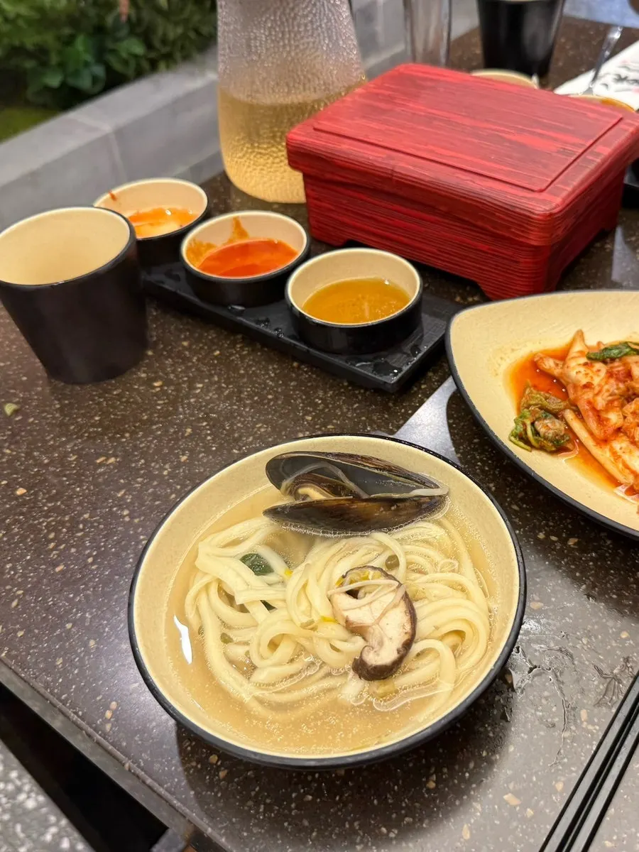 Kalguksu noodles boiled in clam broth