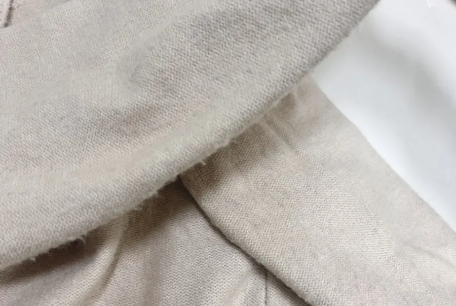 Pilling on the upper-arm area of a knit