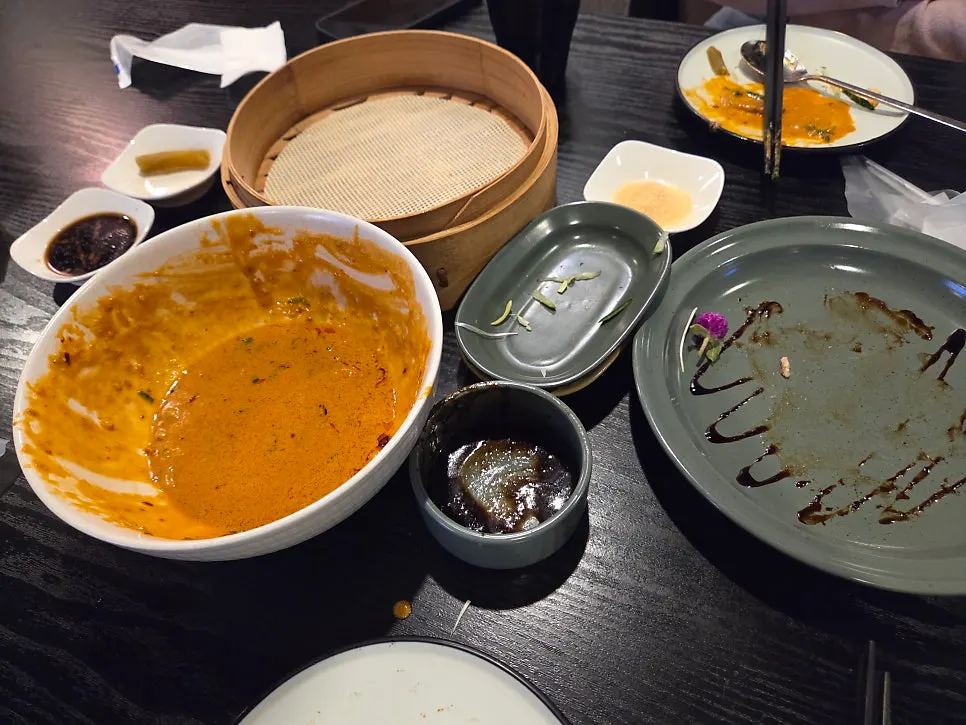 Restaurant atmosphere, neither fancy nor cheap-looking