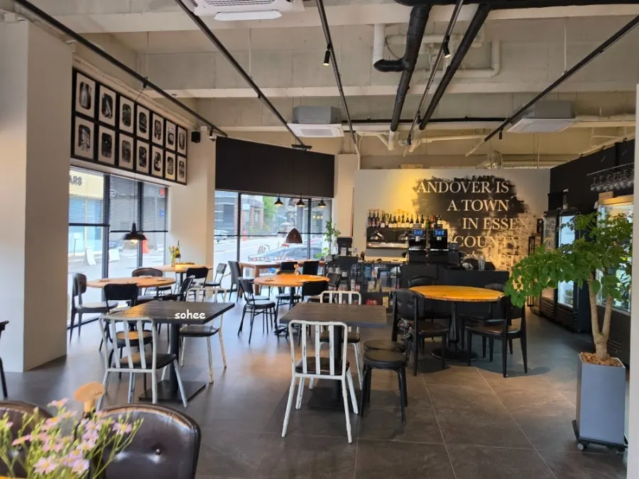 Full view of the Andover restaurant in Pangyo