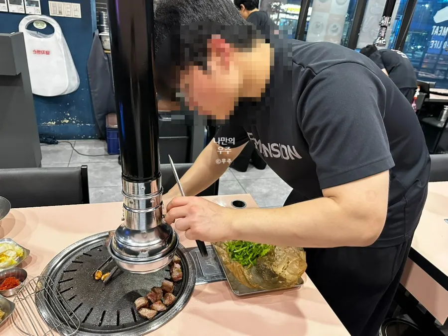 레스팅 후 다시 불판에 올린 이베리코 목살
