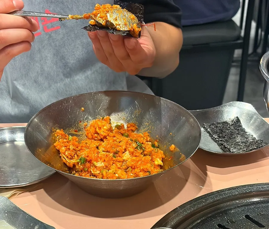 김과 함께 나온 청어알비빔밥