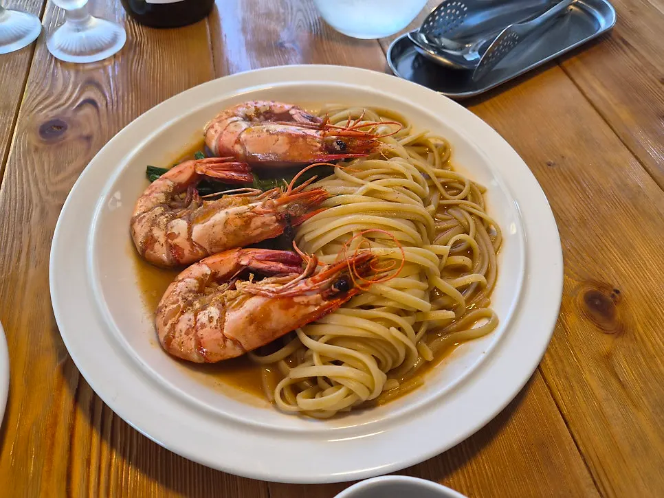 Rich bisque sauce and springy noodles