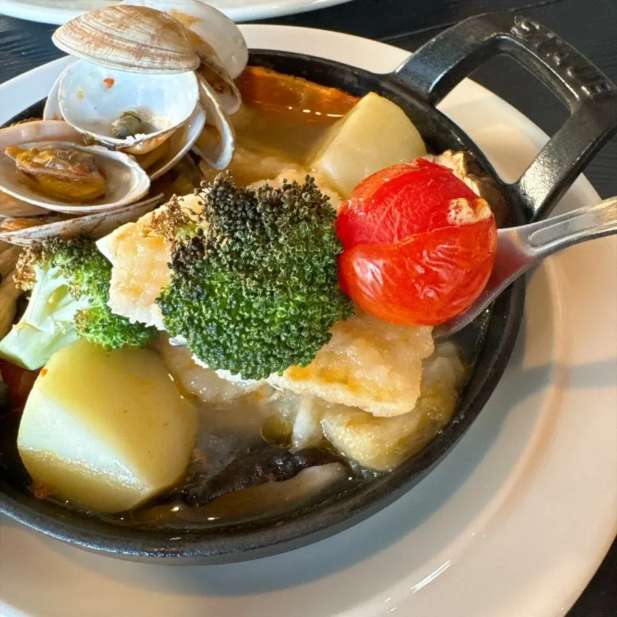 Flounder steak and crisp baguette