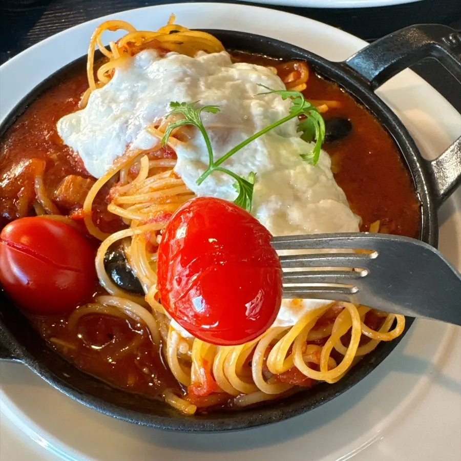 A plate of Stracciatella Tomato Pasta