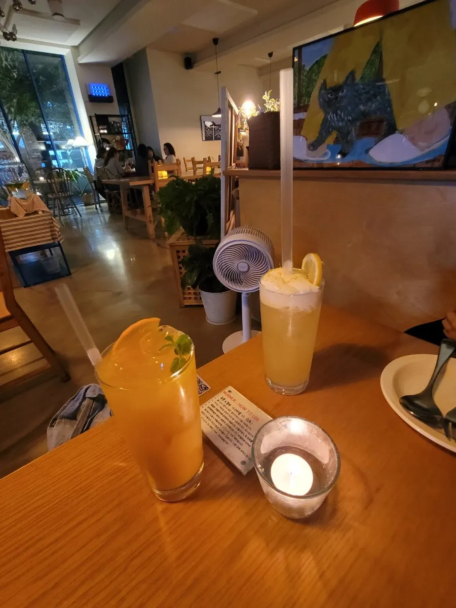 Table set after placing an order at Meolmeol Pangyo