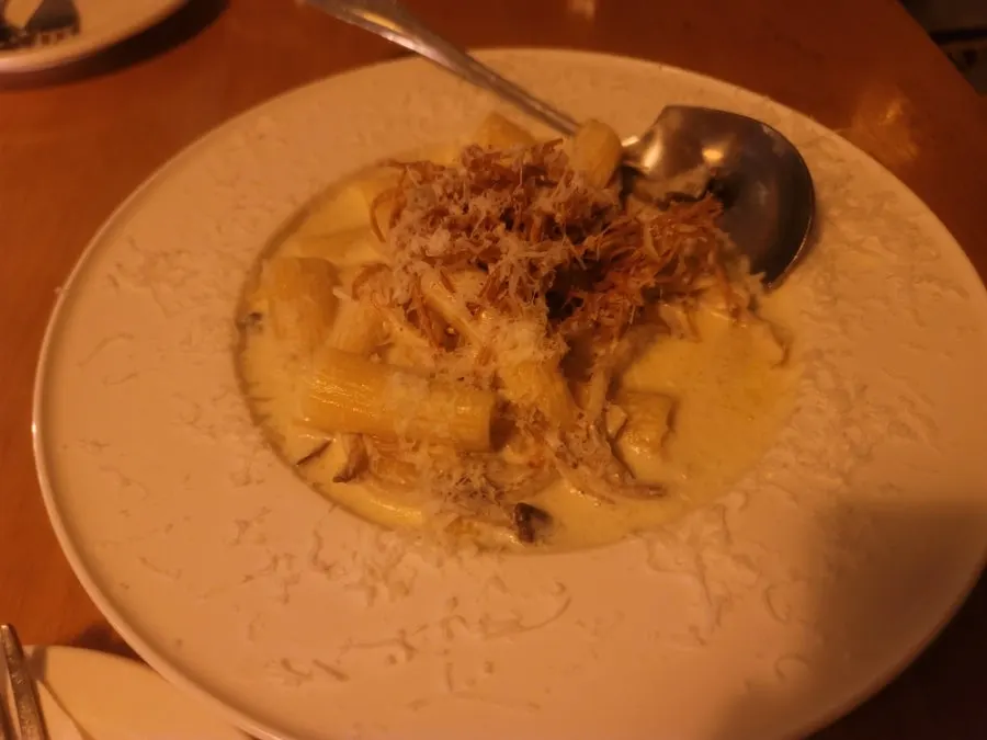 A plate of white truffle pasta at Meolmeol Pangyo