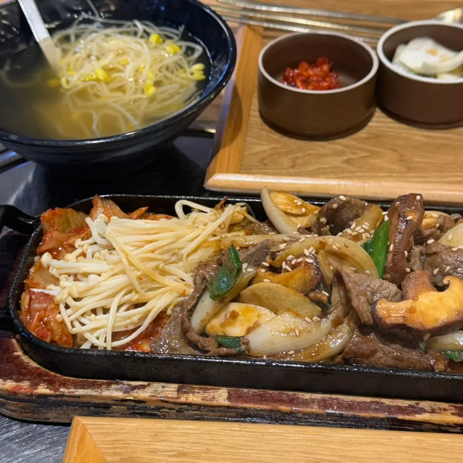 Ordered garlic kkotgalbisal bulgogi