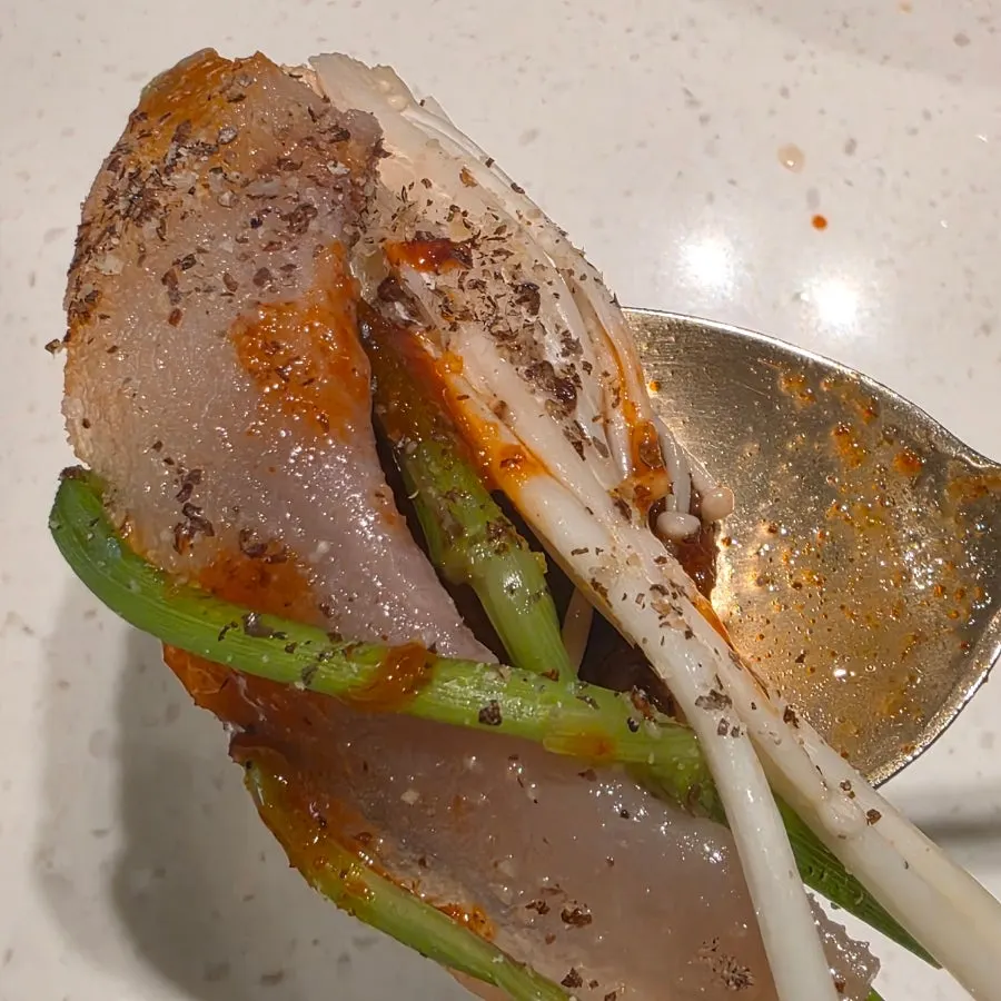 공깃밥을 말은 해장곰탕